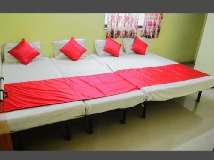 Hotel Sai Gaurav Palace à Shirdi Extérieur photo